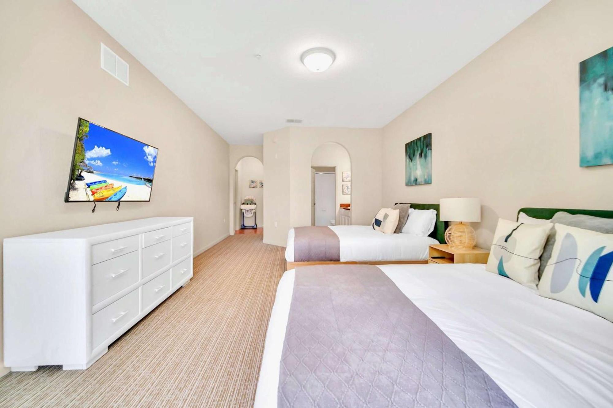 Modern 2Br Condo - Hot Tub And Pool - Near Disney Orlando Exterior photo